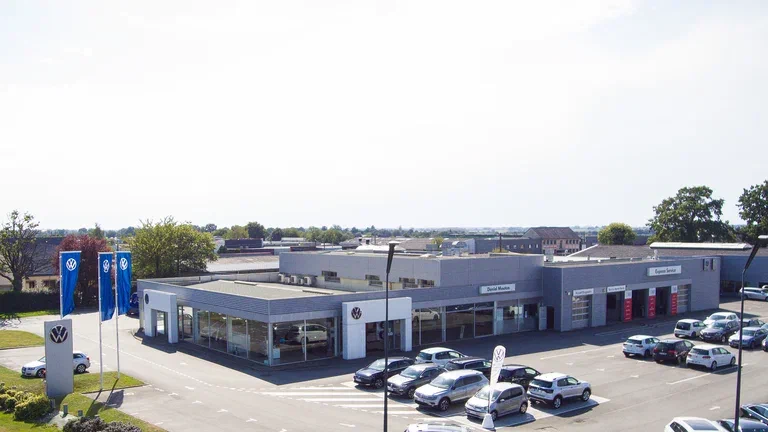 Photo aérienne de la concessions Mouton Volkswagen de Vitré
